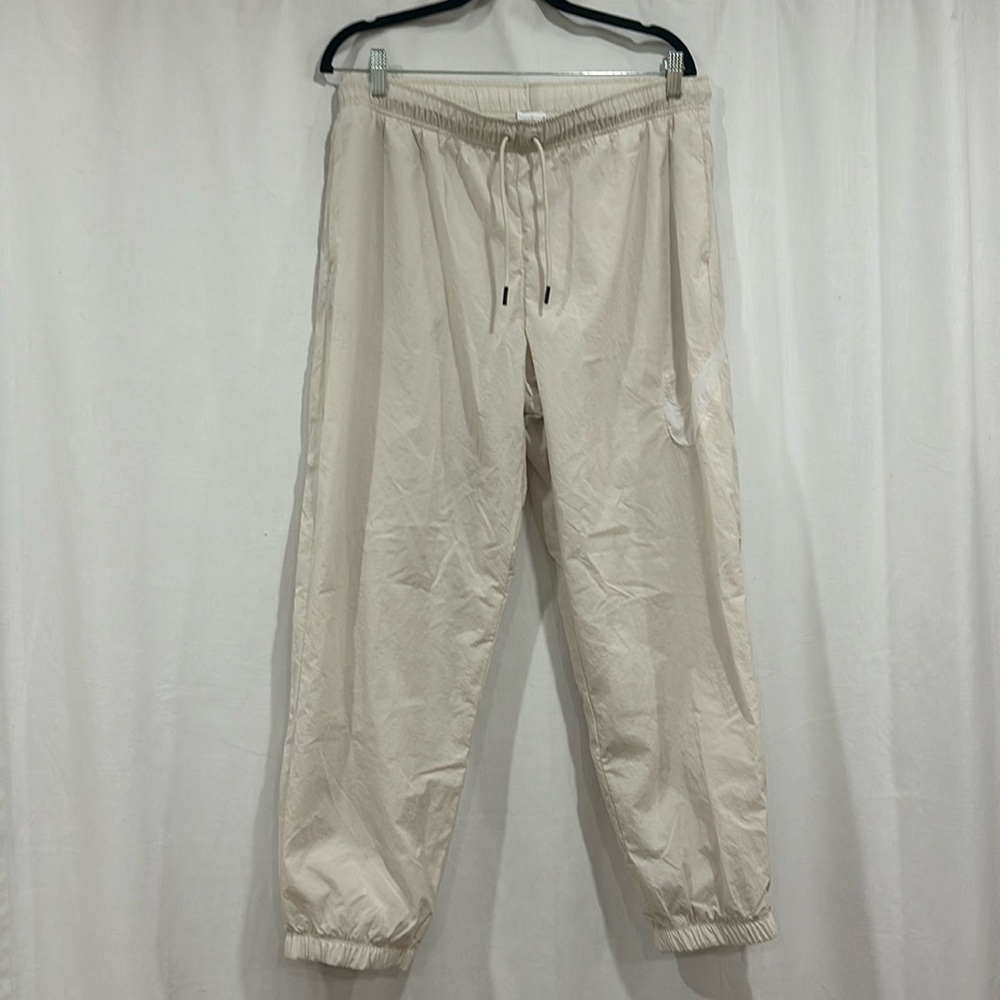 Nike Windbreaker Joggers with Logo